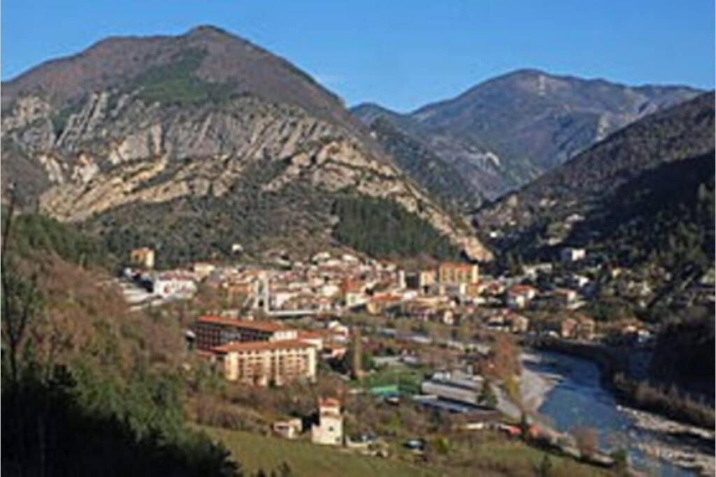 2P Au Coeur Des Montagnes Avec Piscine Chauffee Puget-Théniers Exterior foto