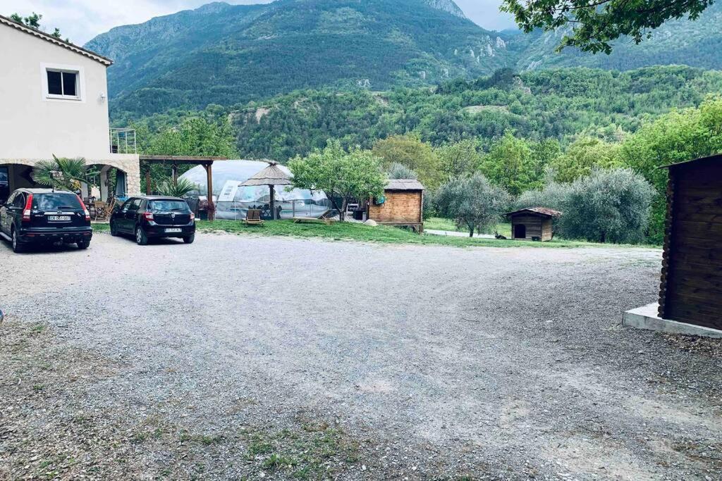 2P Au Coeur Des Montagnes Avec Piscine Chauffee Puget-Théniers Exterior foto